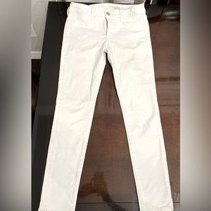 White American Eagle Skinny Jeans Size 8